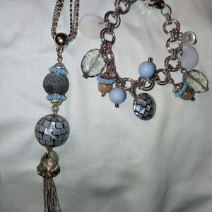 Long necklace and bracelet